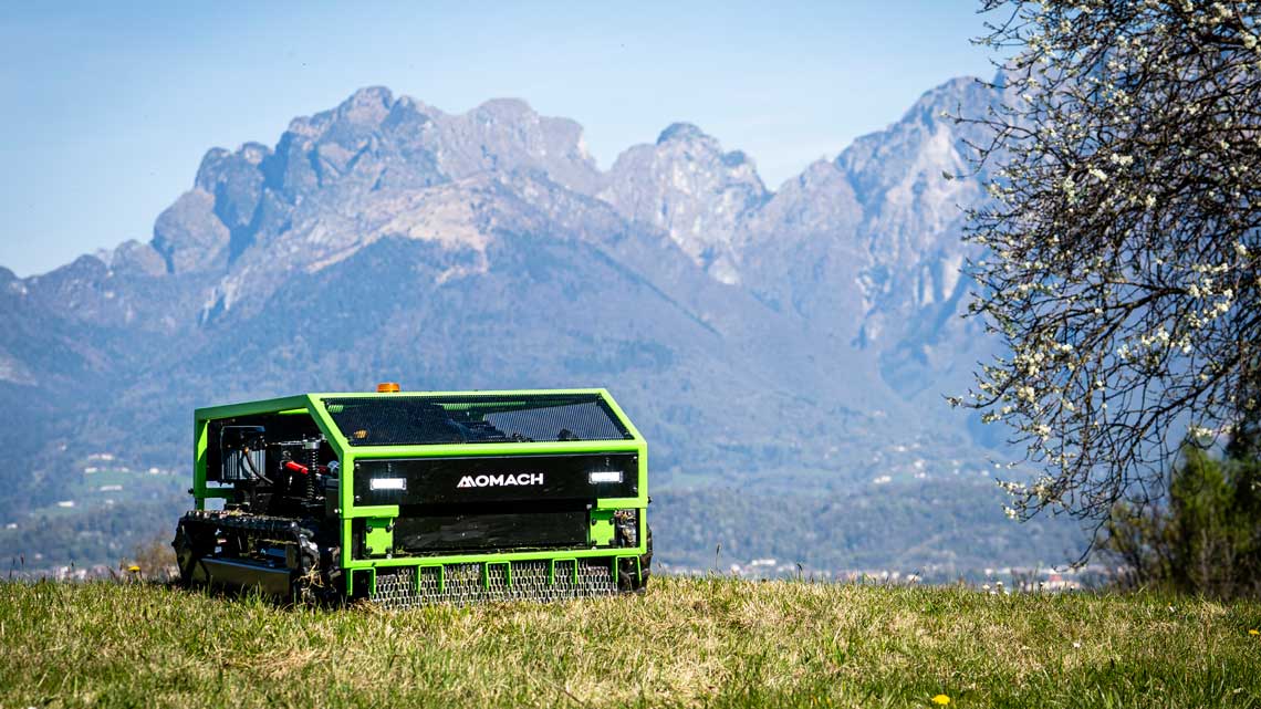 Campo scuola Momach: formazione e dimostrazione dei Lawn Mower